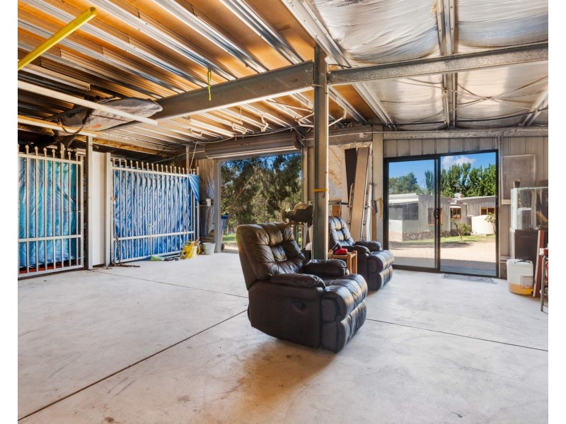 235 North Mountain Road, Heathcote Junction VIC 3758