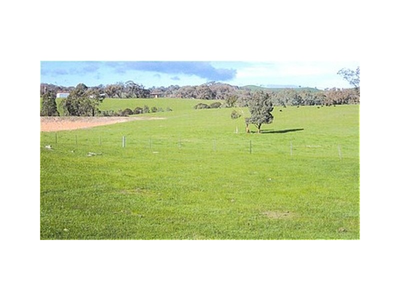 465 Watchbox Road, Barfold VIC 3444