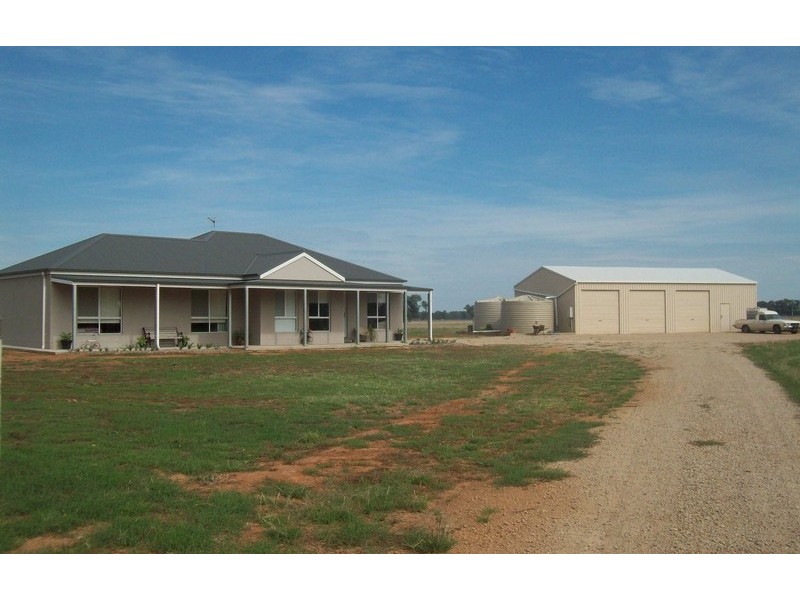 104 Angle Road, Bundalong South VIC 3730