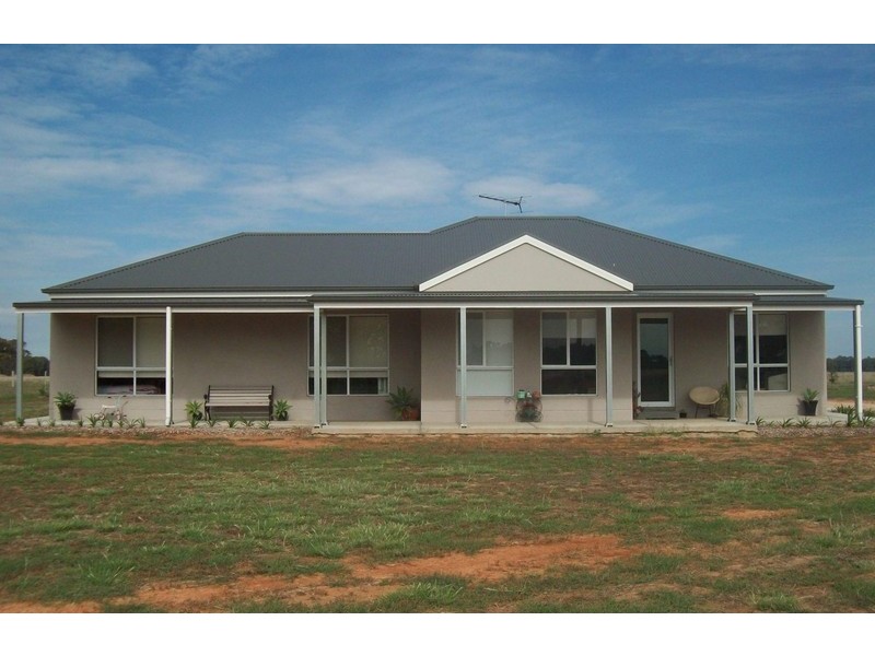 104 Angle Road, Bundalong South VIC 3730