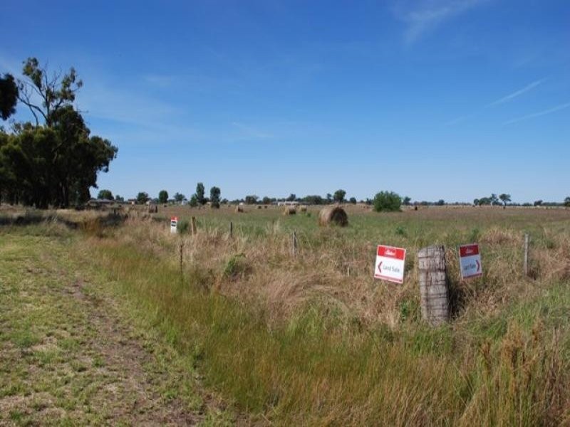 Cnr Bruce Birrell Drive and Bruton Street, Tocumwal NSW 2714