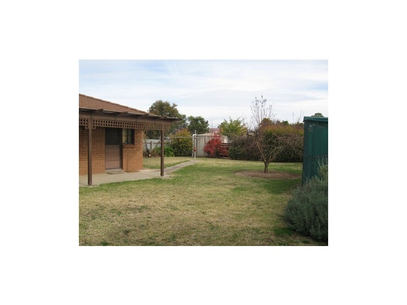 13 BUTCHER STREET, St Arnaud VIC 3478