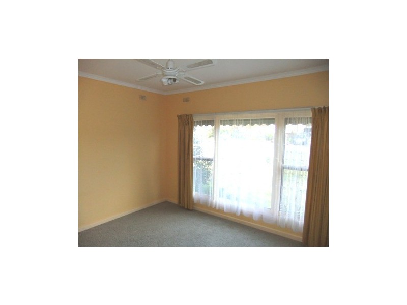 12 Albert Street, St Arnaud VIC 3478