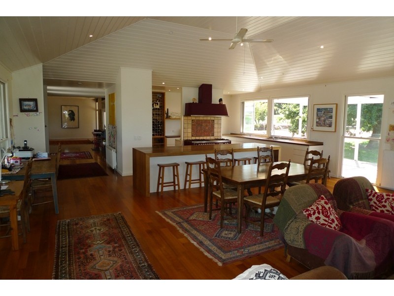 226 Black Hill Road, Gisborne South VIC 3437