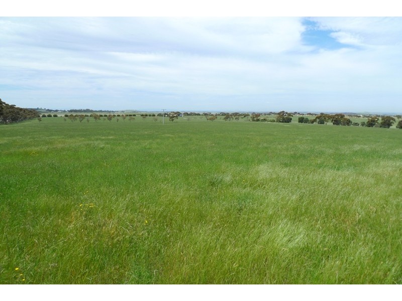 226 Black Hill Road, Gisborne South VIC 3437