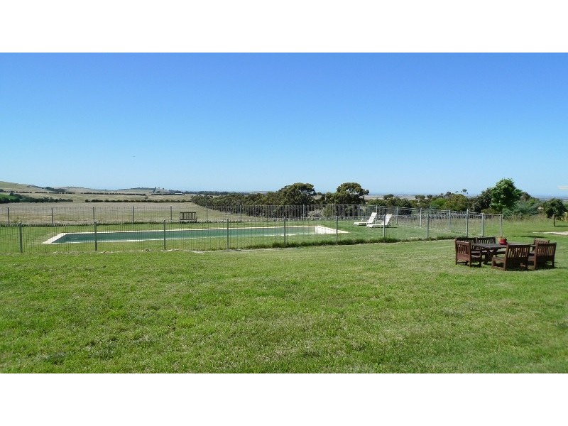 226 Black Hill Road, Gisborne South VIC 3437