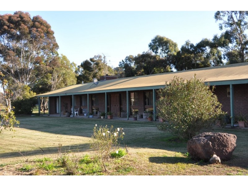 11 Fairmaid Rd, Kialla VIC 3631