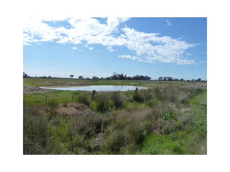 M/V Highway and Simmie Road, Echuca VIC 3564