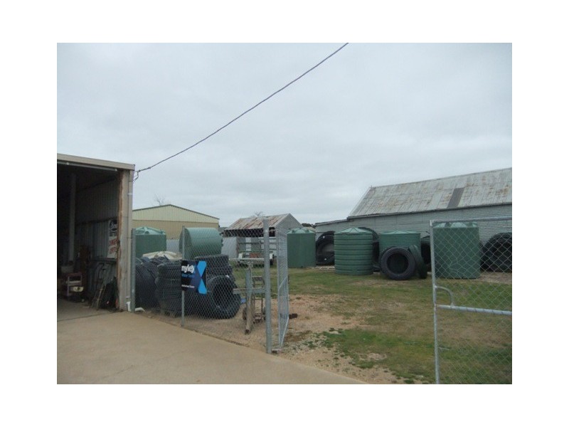 32 Alma Street, St Arnaud VIC 3478