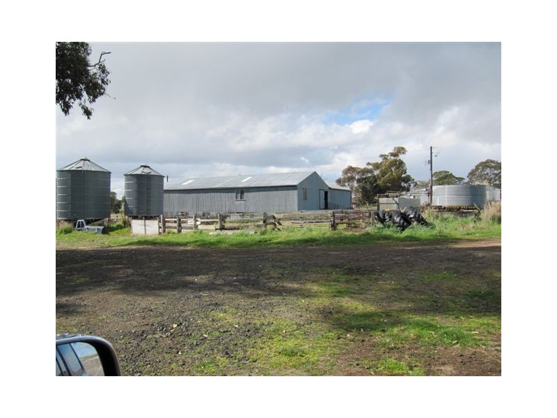 660 Valley Rd, Glenhope VIC 3444