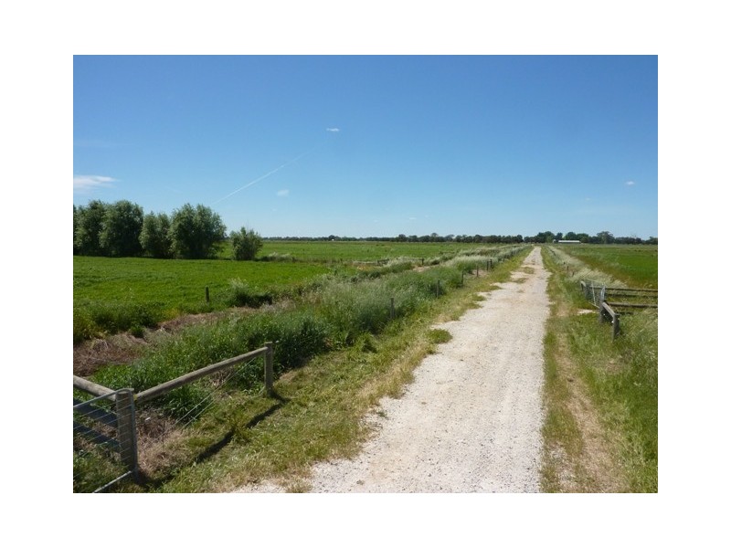 1012 Henderson Road, Tongala VIC 3621