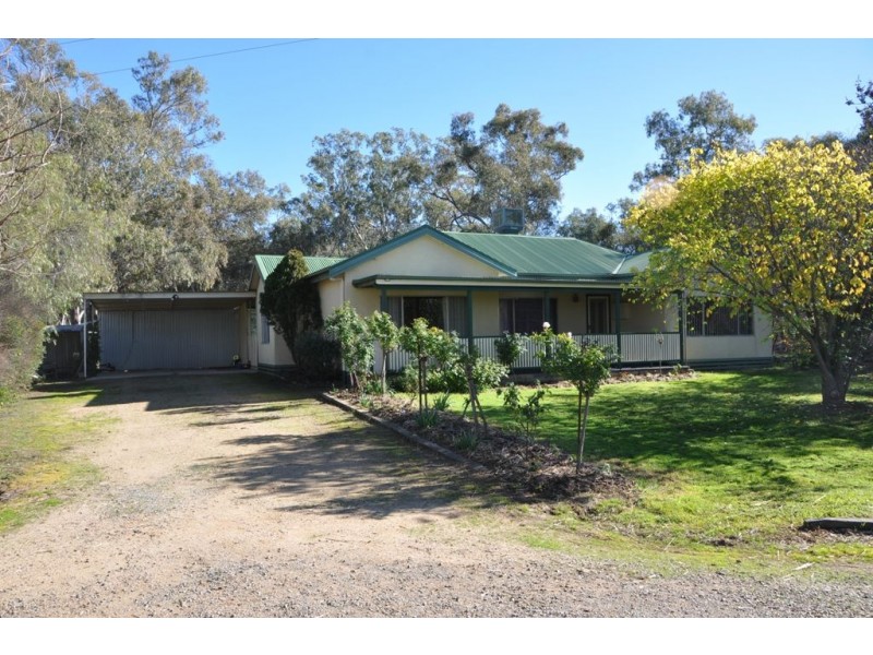 53 Brittain Rd, Numurkah VIC 3636