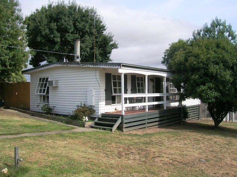11 Downey St, Alexandra VIC 3714