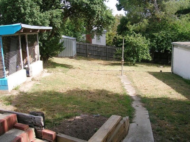 11 Downey St, Alexandra VIC 3714
