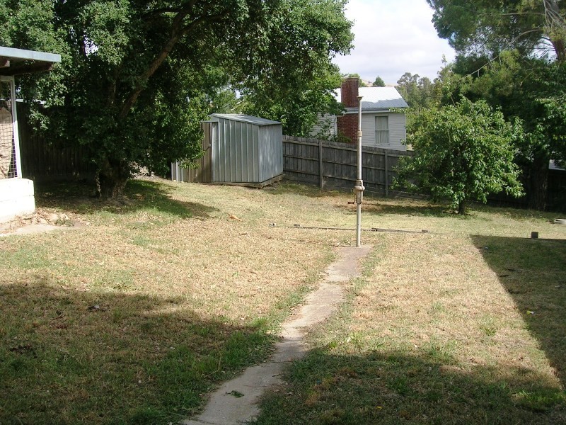 11 Downey St, Alexandra VIC 3714