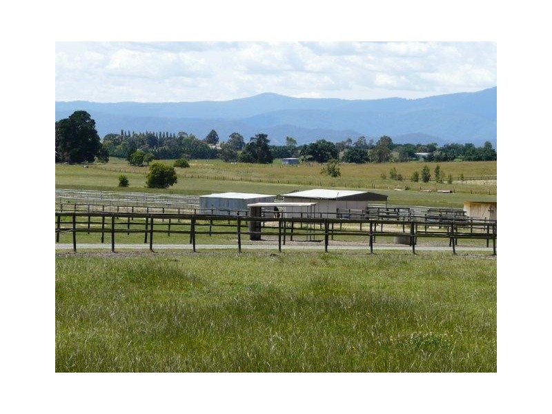 16-18 Coldstream West Road, Coldstream VIC 3770