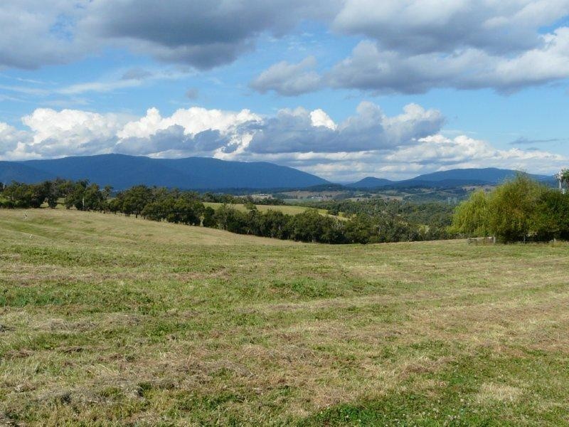 680 Beenak Road, Seville VIC 3139