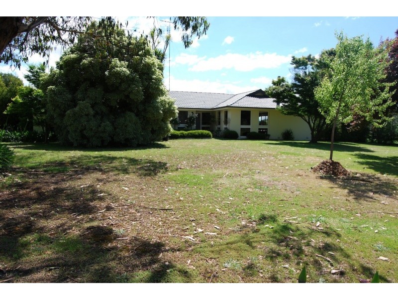 45 The Dene, Wandong VIC 3758