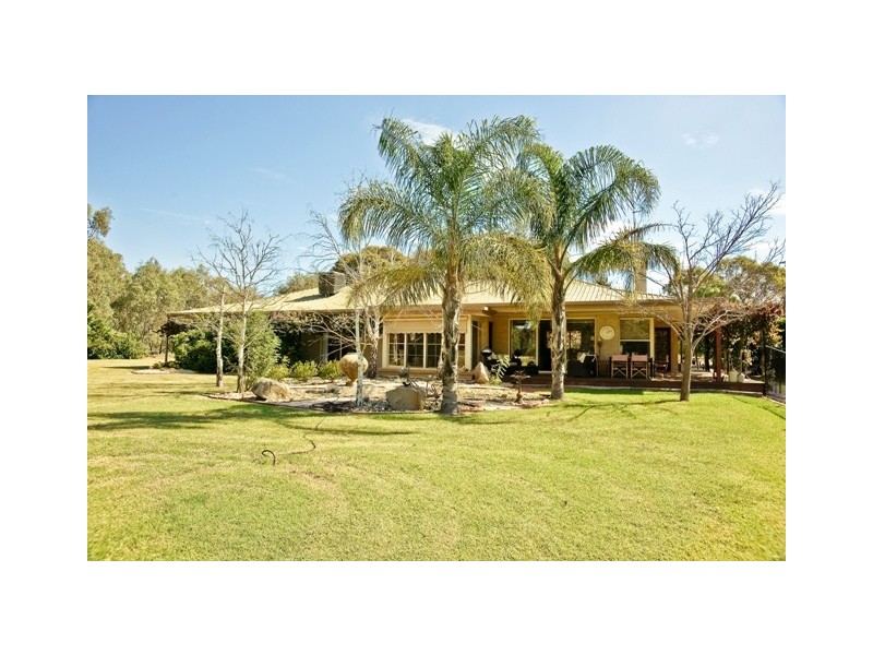 49 MATHESON  ROAD, Echuca VIC 3564