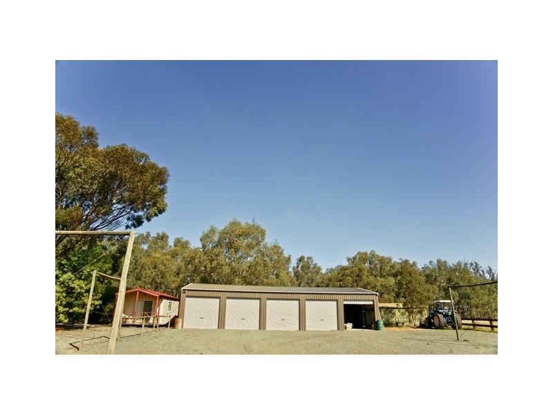 49 MATHESON  ROAD, Echuca VIC 3564