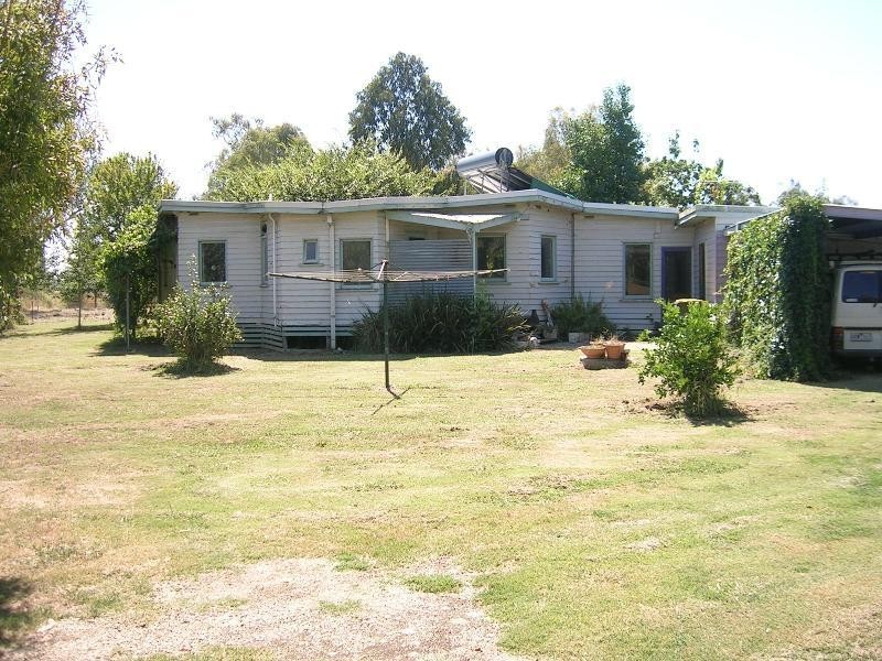 86 Markwood-Tarrawingee Road, Markwood VIC 3678