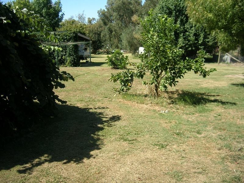 86 Markwood-Tarrawingee Road, Markwood VIC 3678