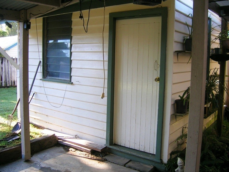 6 Fifth St, Eildon VIC 3713