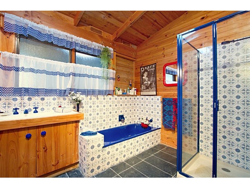 20 Coopers Road, Willowmavin VIC 3764