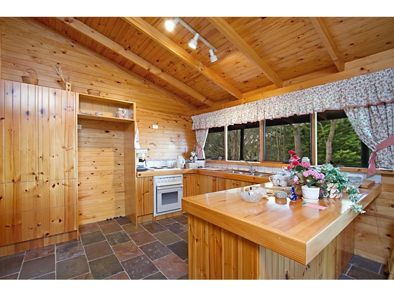 20 Coopers Road, Willowmavin VIC 3764