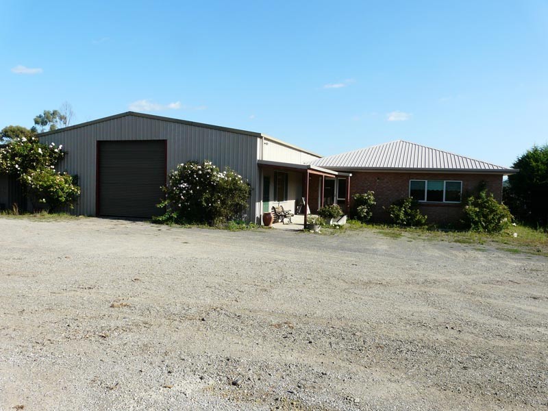 4 Tarrawarra Road, Coldstream VIC 3770