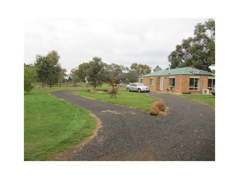 52 Trickeys Ln, Drummond VIC 3461
