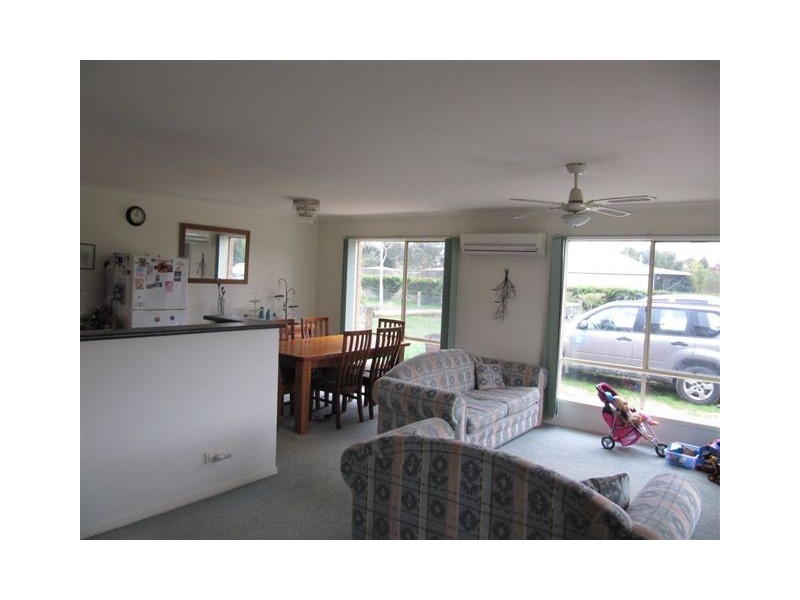 52 Trickeys Ln, Drummond VIC 3461