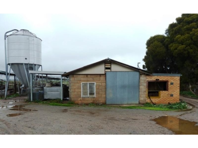 360 CENTRE ROAD, Nathalia VIC 3638