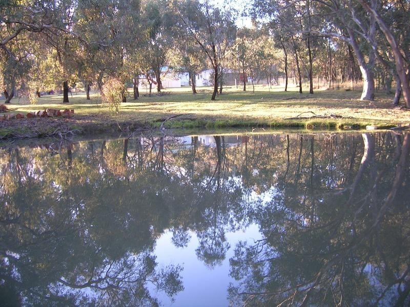 197 Old Hume Highway, Glenrowan VIC 3675