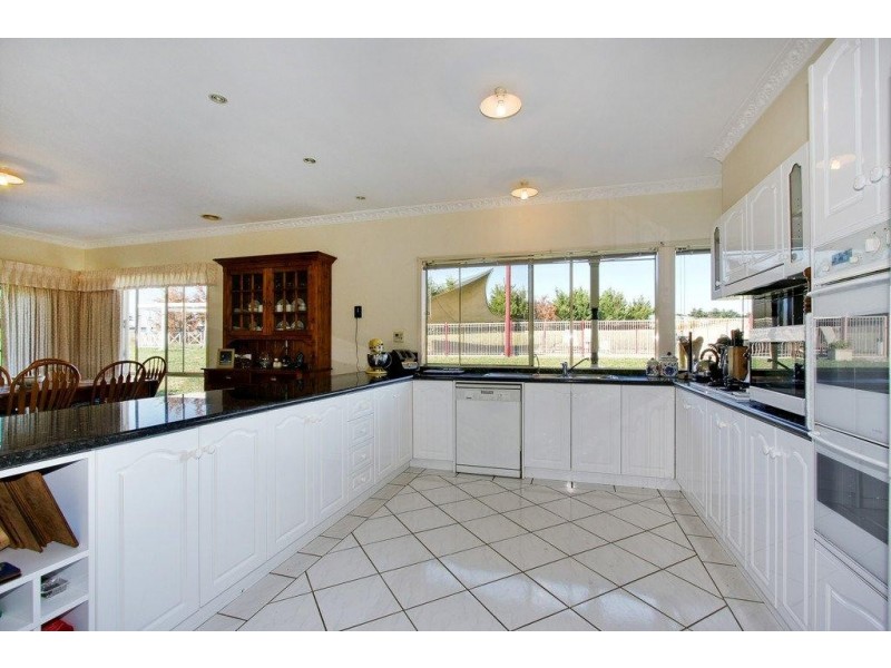 172 Victoria Road, Yering VIC 3770