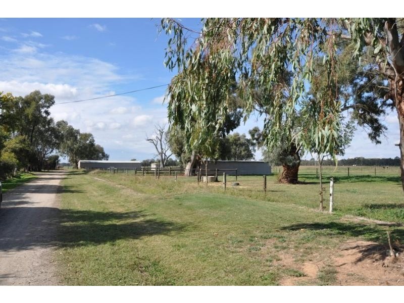 1037 Hendys Rd, Numurkah VIC 3636
