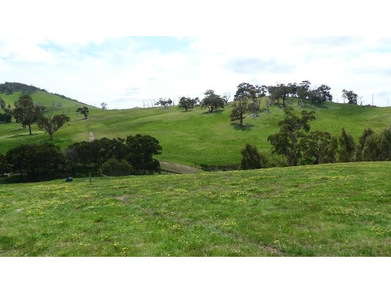 3289 Romsey Road, Chintin via, Romsey VIC 3434
