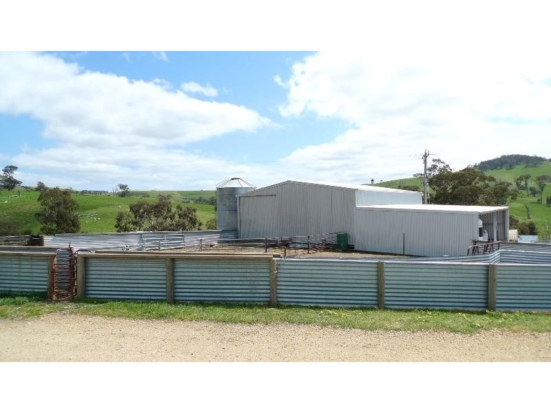 3289 Romsey Road, Chintin via, Romsey VIC 3434