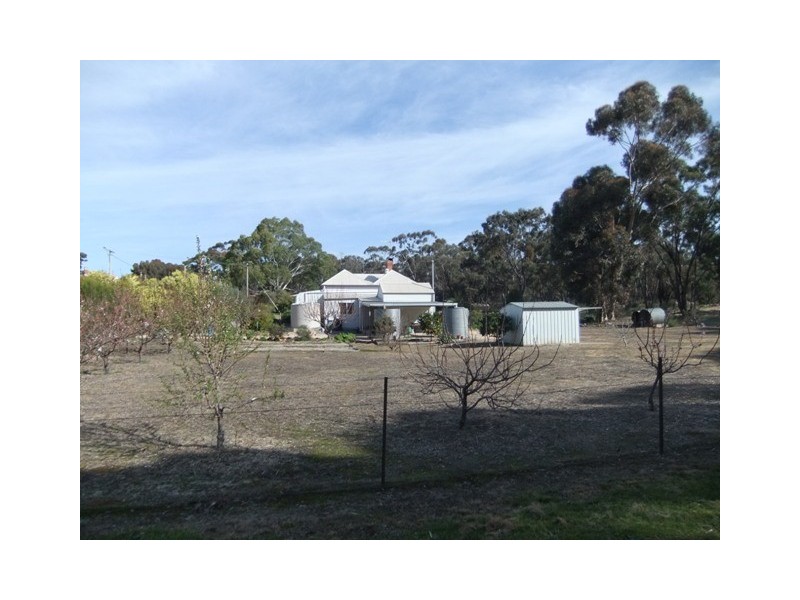 18 Queen Street, St Arnaud VIC 3478