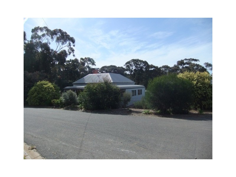 18 Queen Street, St Arnaud VIC 3478