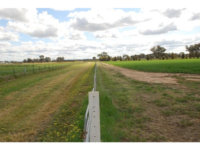 77 Wahring – Euroa Rd, Wahring VIC 3608