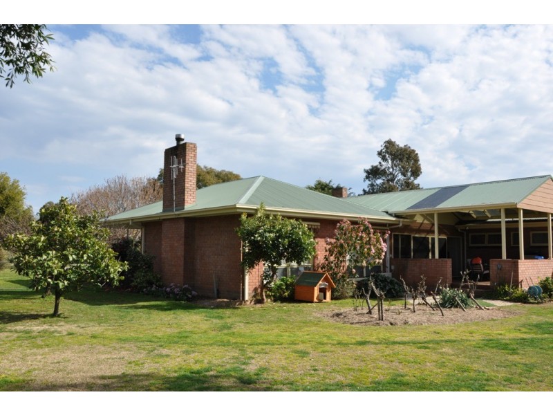 77 Wahring – Euroa Rd, Wahring VIC 3608