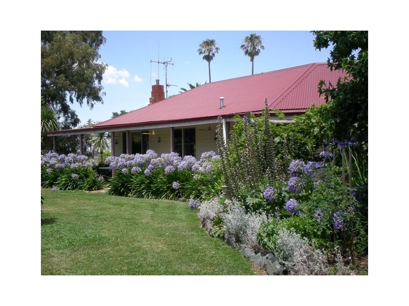 1304 Singer Road, Lockington VIC 3563