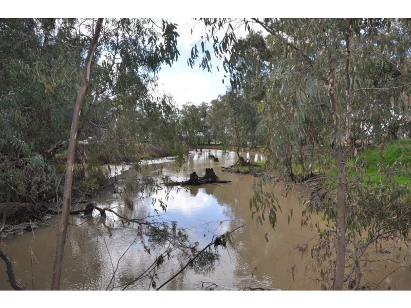 63 Sloleys Bridge Road, Numurkah VIC 3636