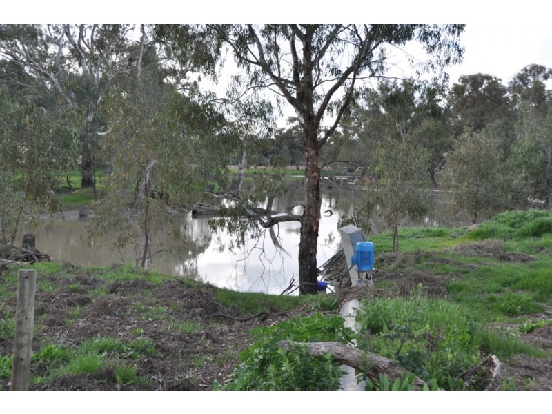 63 Sloleys Bridge Road, Numurkah VIC 3636