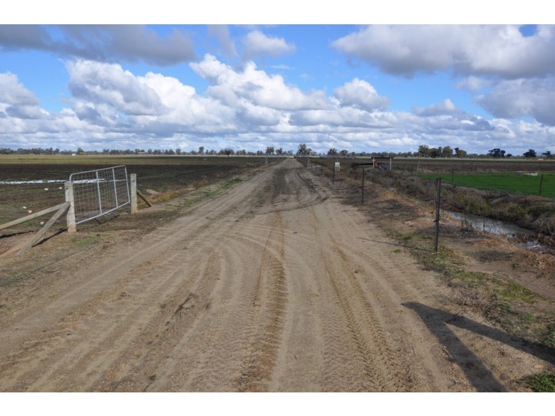 63 Sloleys Bridge Road, Numurkah VIC 3636