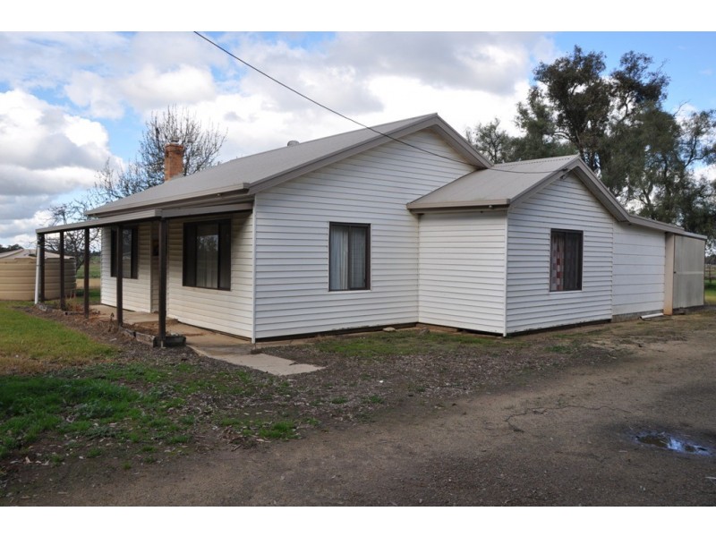 63 Sloleys Bridge Road, Numurkah VIC 3636