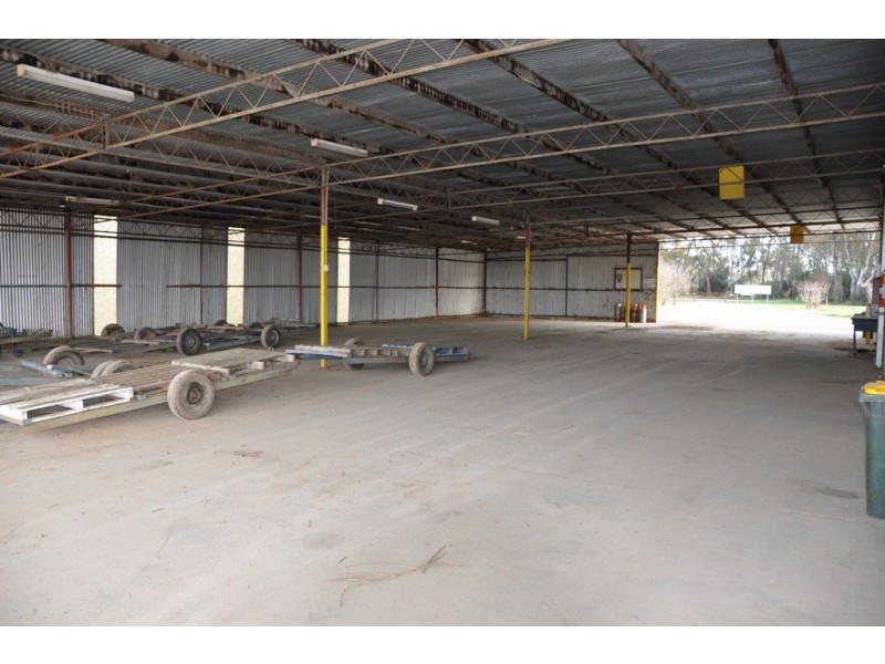 492 Koonoomoo Road, Cobram VIC 3644