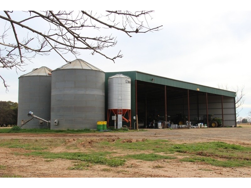 - Deniliquin-Barham Road, Deniliquin NSW 2710