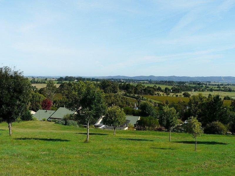 - Boundary Road, Coldstream VIC 3770